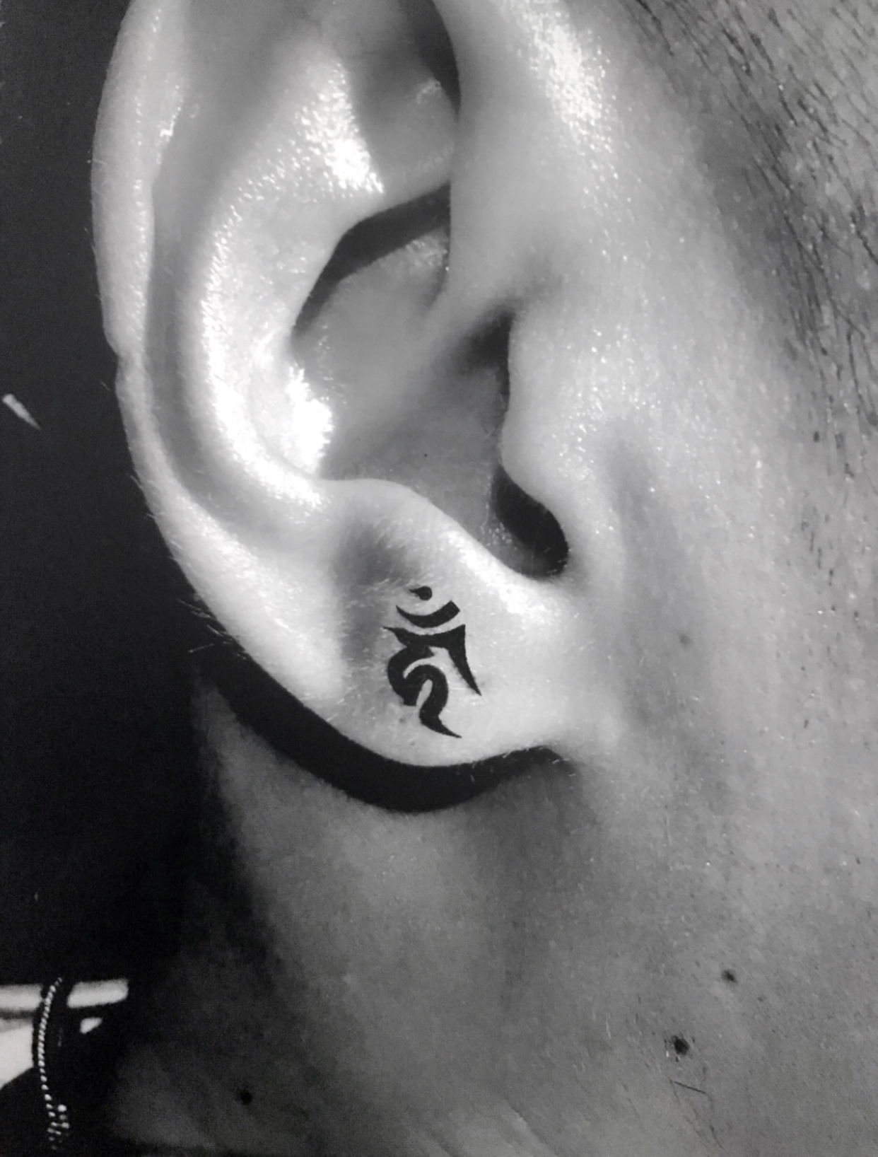 耳 梵字 タトゥー 横浜タトゥー 川崎タトゥー 日吉タトゥー Ear Tattoo Sanskrit Character Gram Tattoo